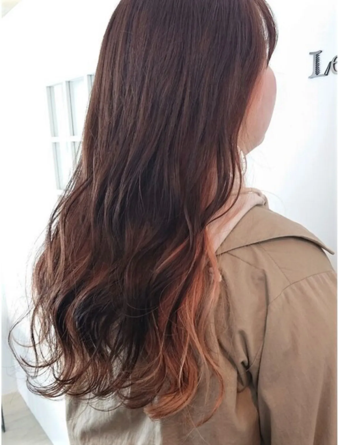 柔らかい印象のインナーカラー