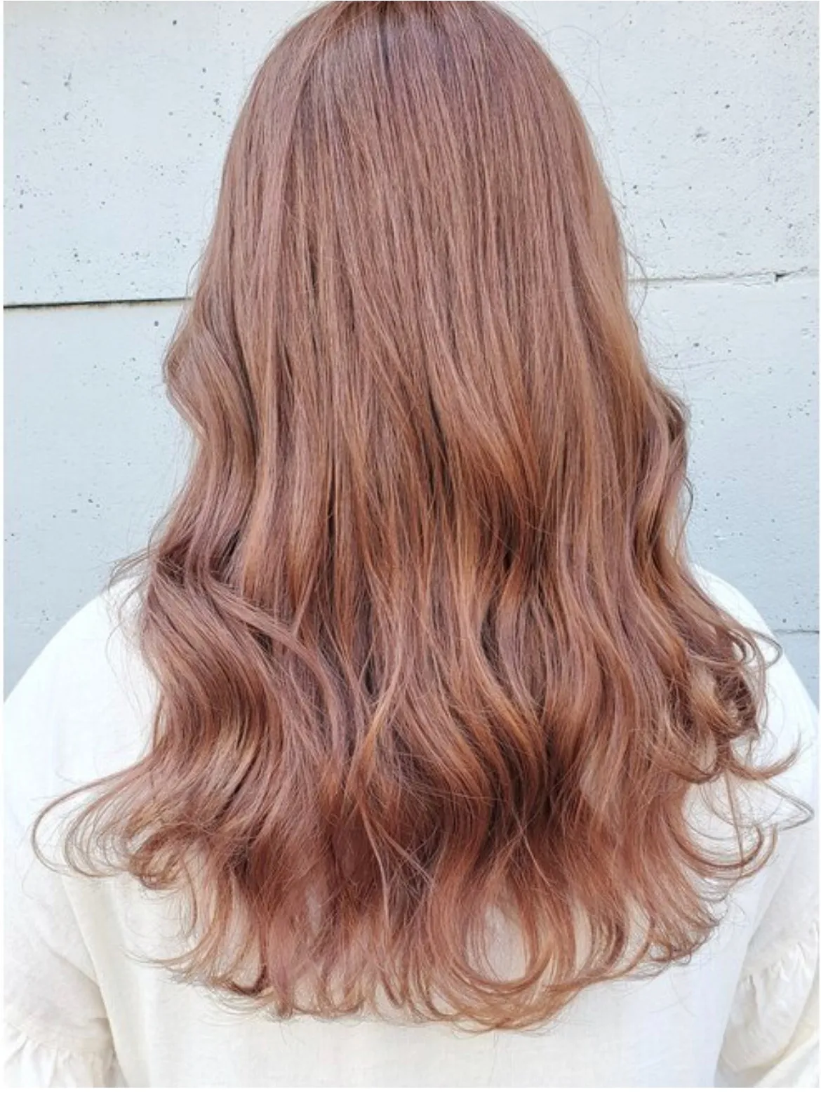 可愛すぎない大人のキャンディピンクカラー