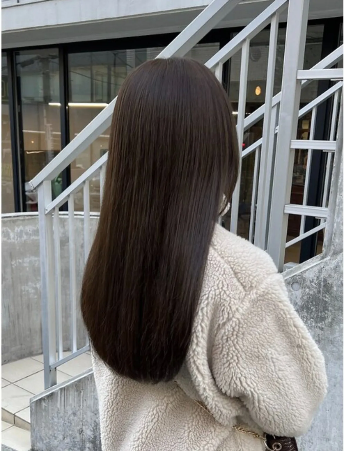 サラ艶ロングヘア